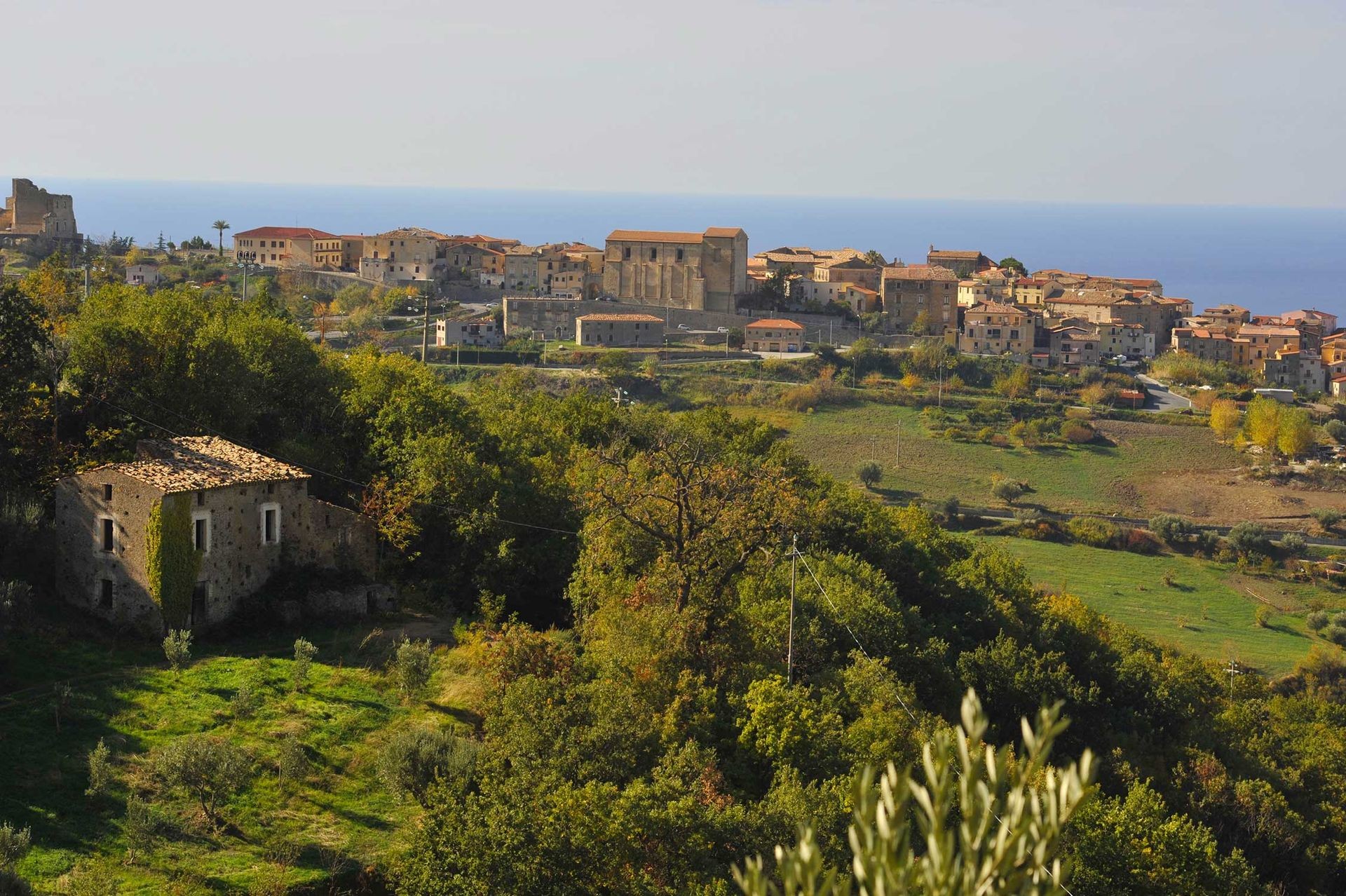 Veduta della vallata di Fiume freddo Bruzio